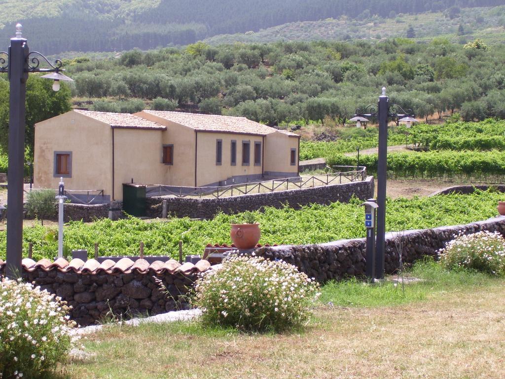 Etna Wine Azienda Agrituristica Passopisciaro Dış mekan fotoğraf
